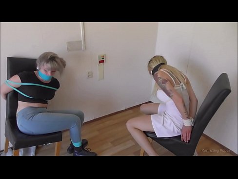 ❤️ E varur / e lidhur dhe e gojës / vajzë në ankth ❤️❌ Video porno tek ne sq.xxxgr.ru ❤